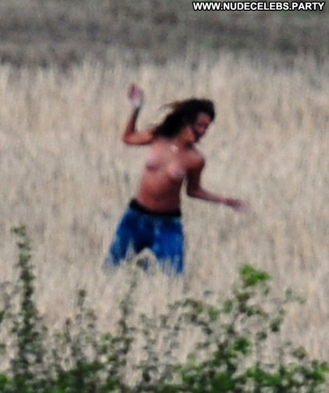 Rihanna Paparazzi Beautiful Topless Paparazzi Cute Posing Hot Pretty
