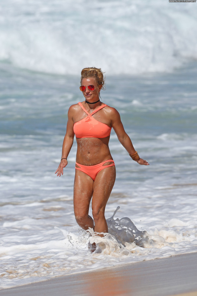 Britney Spears The Beach Posing Hot Celebrity Hot Singer Beach