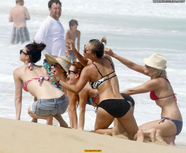 Kaley Cuoco Posing Hot Celebrity Babe Pool Beautiful Mexico Bikini