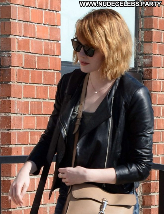 Emma Stone Beverly Hills Posing Hot Beautiful Paparazzi Jeans Babe