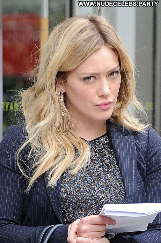 Hilary Duff Beautiful Celebrity Nyc Paparazzi Posing Hot Babe Actress