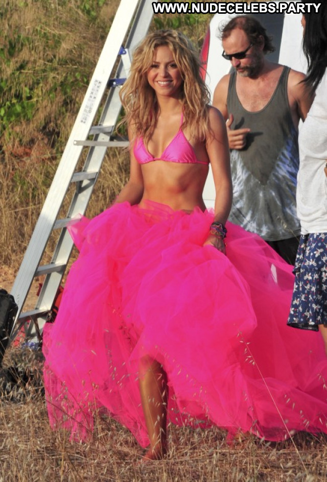 Shakira Celebrity Paparazzi Babe Posing Hot Ibiza Bikini Beautiful