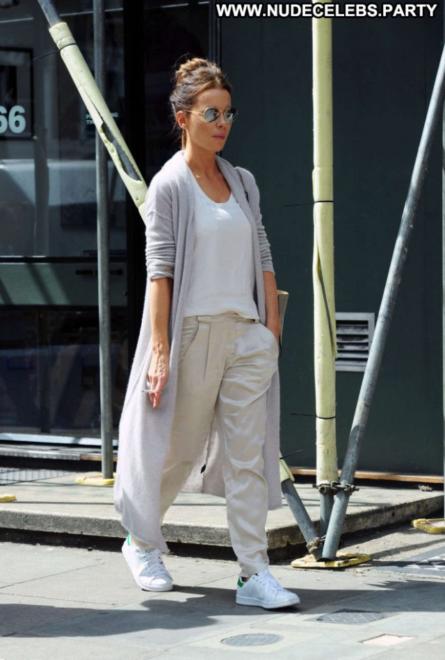 Kate Beckinsale Babe Posing Hot London Paparazzi Celebrity Beautiful Kate Beckinsale Babe Posing Hot London Paparazzi Celebrity Beautiful