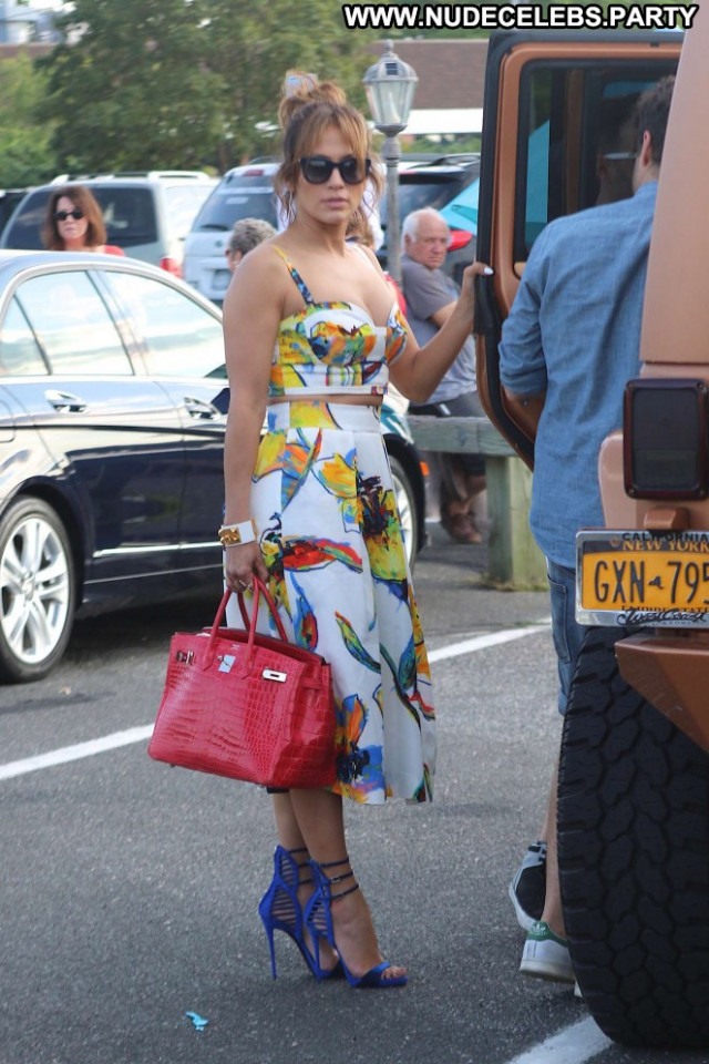 Jennifer Lopez Posing Hot Nyc Celebrity Babe Shorts Paparazzi