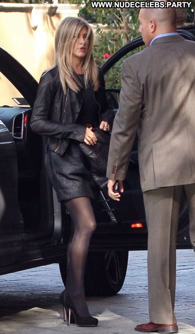 Jennifer Aniston Beverly Hills Posing Hot Babe Paparazzi Candids