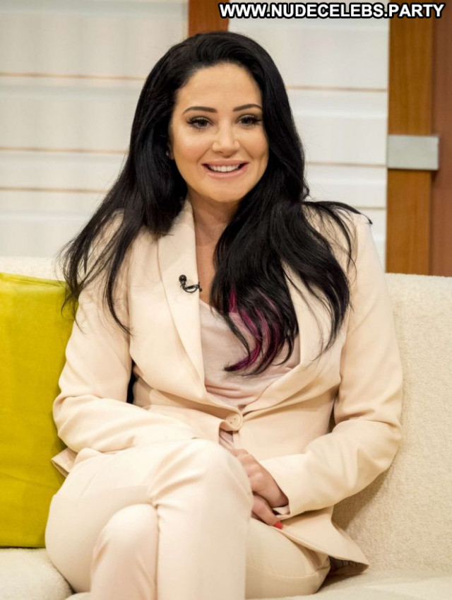 Tulisa Contostavlos Tv Show Paparazzi Posing Hot Tv Show Babe