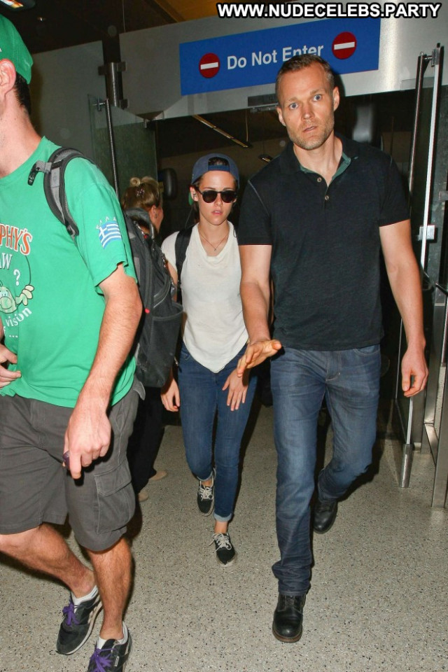 Kristen Stewart Celebrity Babe Paparazzi Beautiful Posing Hot