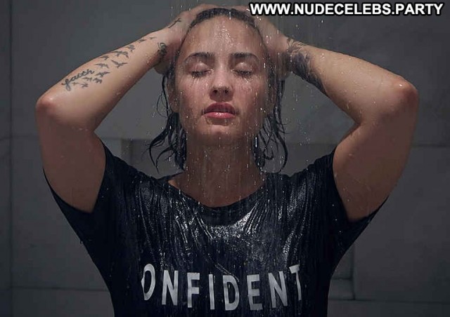 Demi Lovato Vanity Fair Sultry Ass Stunning Nude Brunettes Celebrity