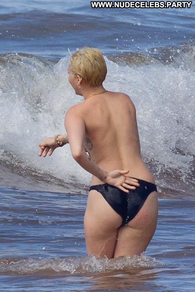 Miley Cyrus Paparazzi Paparazzi Celebrity Nude Videos Hawaii Bikini