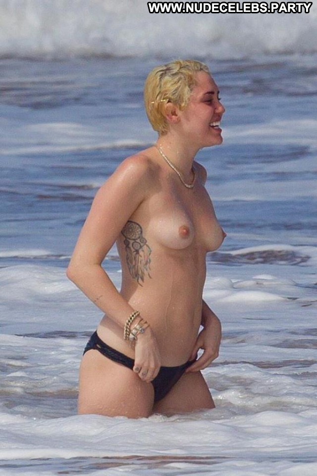 Miley Cyrus Paparazzi Topless Videos Celebrity Bikini Hawaii