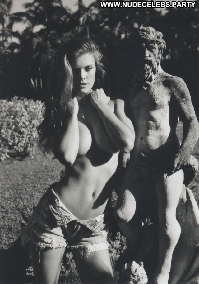 Nina Agdal Black And White Sexy Pretty Nude Photoshoot Black Posing