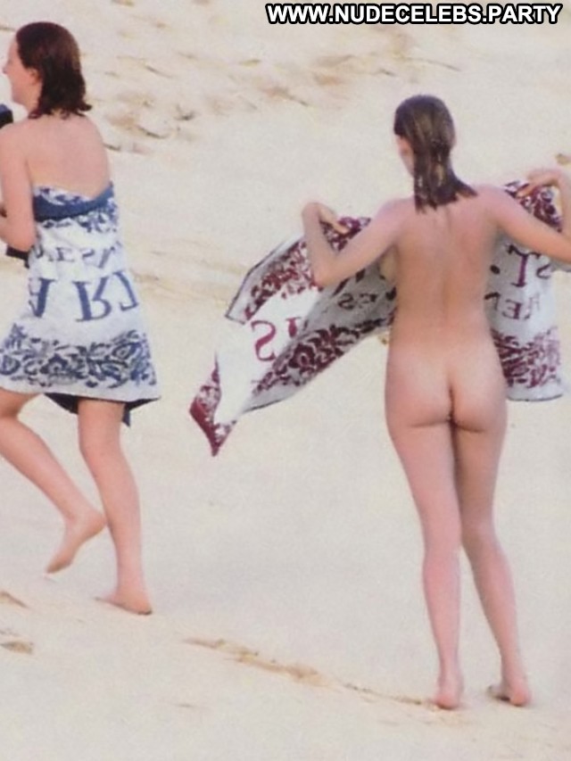Uma Thurman Full Frontal Celebrity Nude Full Frontal Sultry Beach