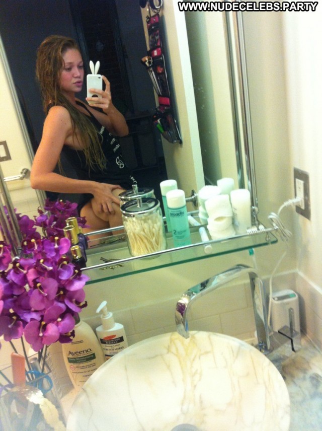 Jessie Andrews Barely Legal Nude Twitter Nice Celebrity Porn Posing