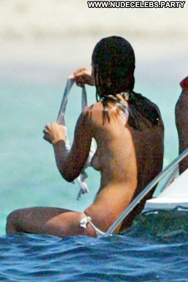 Pippa Middleton Paparazzi  Candid Paparazzi British Celebrity Topless