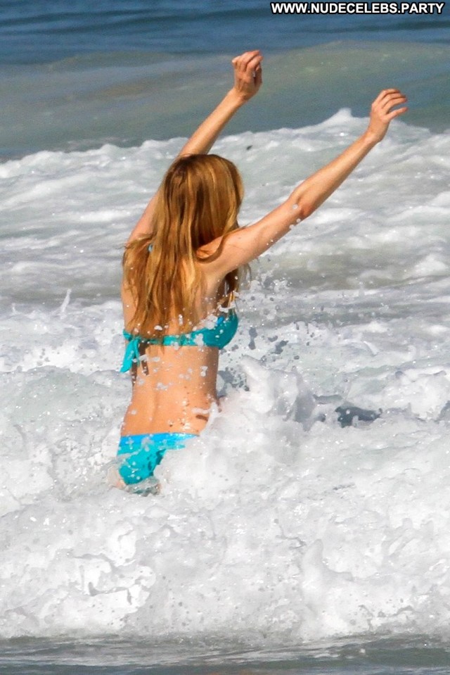 Heather Graham Beautiful  Beautiful Celebrity Beach Pretty Hot Sultry