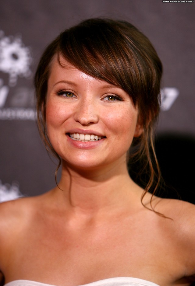 Emily Browning Cocktail Hot Cute Pretty Gorgeous Celebrity Sultry Nice