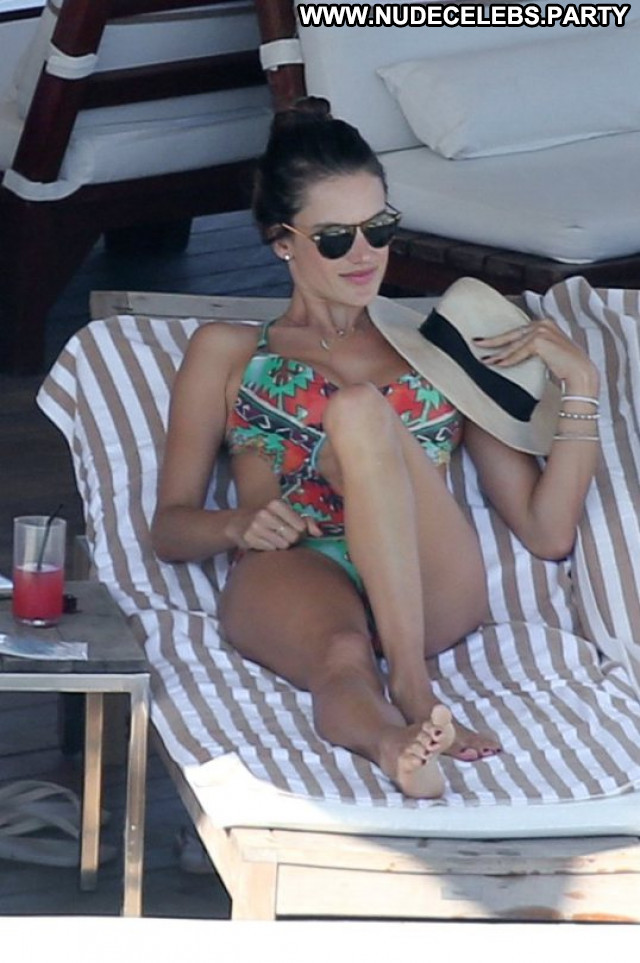 Alessandra Ambrosio No Source Candids Posing Hot Babe Bikini