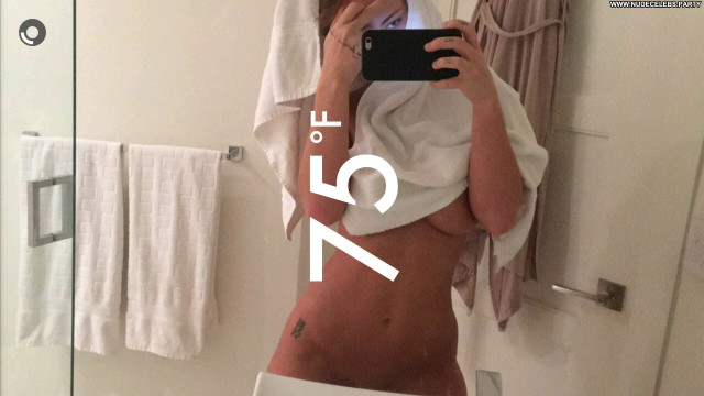 Niykee Heaton No Source Posing Hot Celebrity Snapchat Beautiful