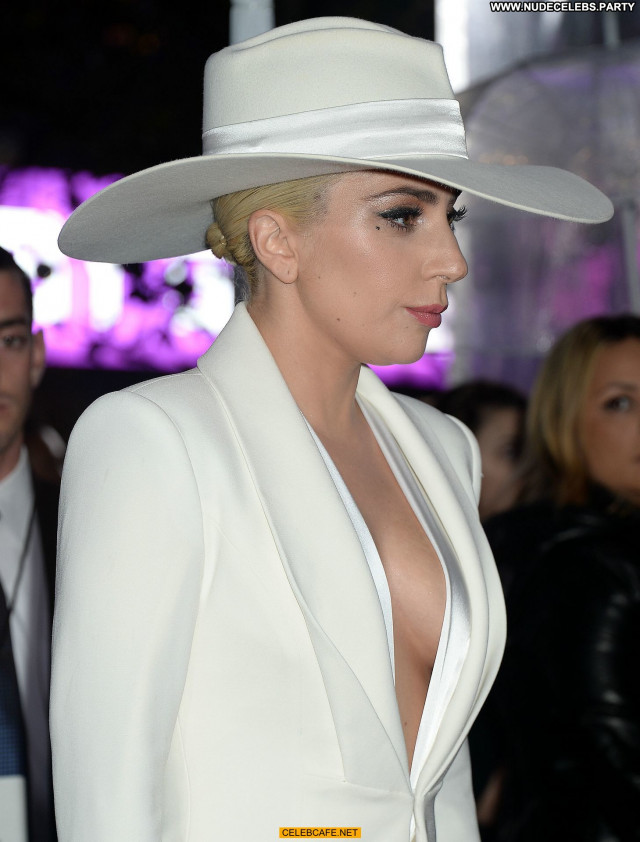 Lady Gaga American Music Awards Beautiful Celebrity Gag Posing Hot