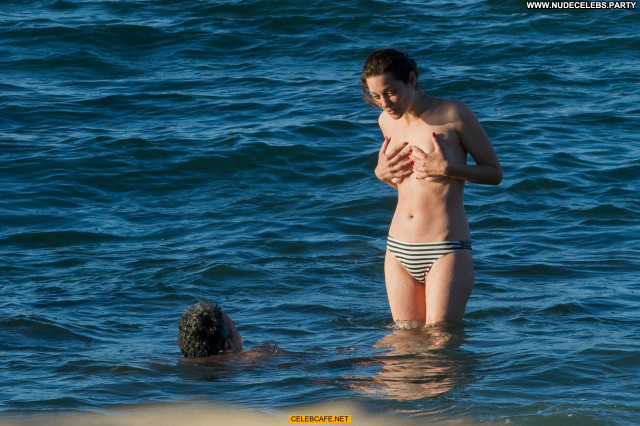 Marion Cotillard No Source Topless Beach Babe Toples Posing Hot
