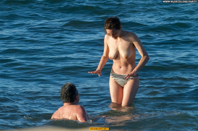 Marion Cotillard No Source Beautiful Beach Celebrity Babe Posing Hot