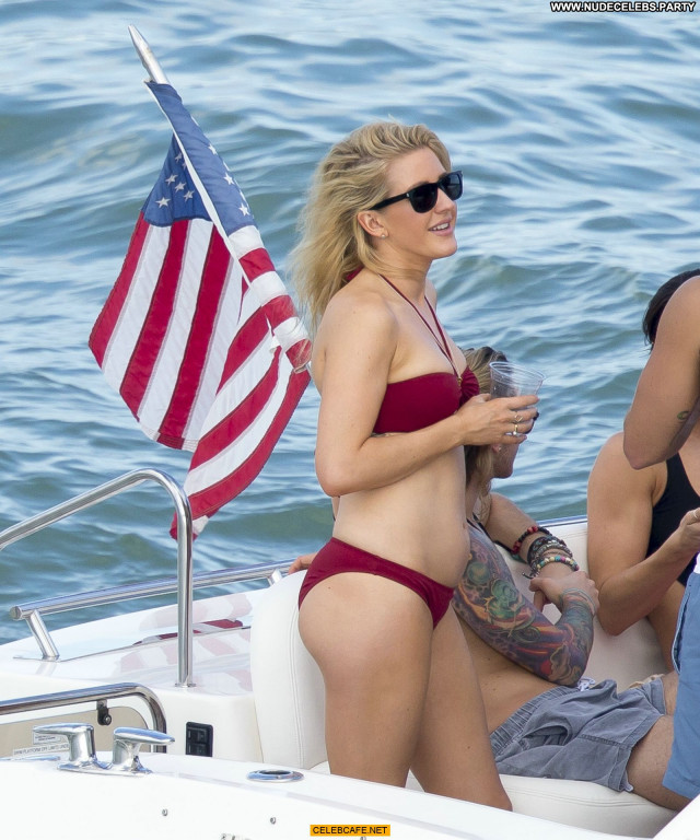 Ellie Goulding No Source Bikini Yacht Babe Beautiful Celebrity Posing