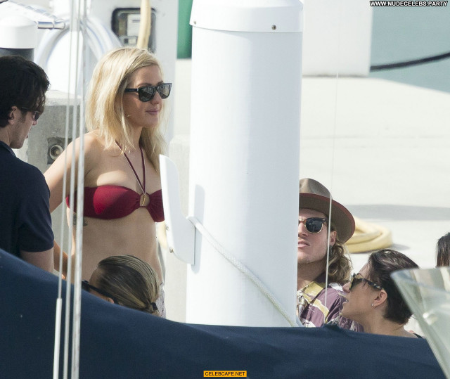 Ellie Goulding No Source Bikini Beautiful Babe Yacht Posing Hot