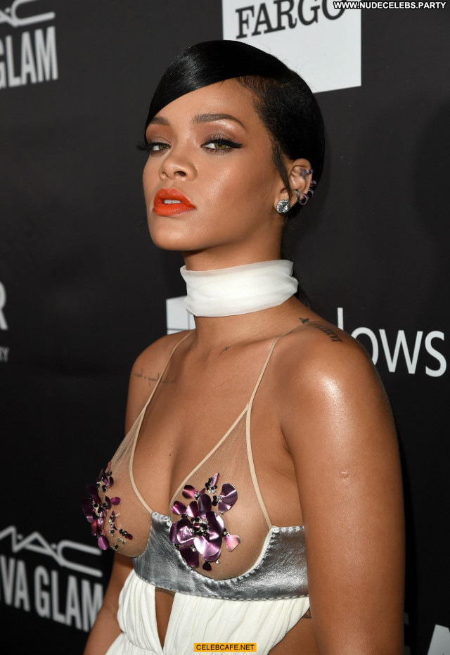 Rihanna No Source  Hollywood Beautiful Nipples Posing Hot Babe