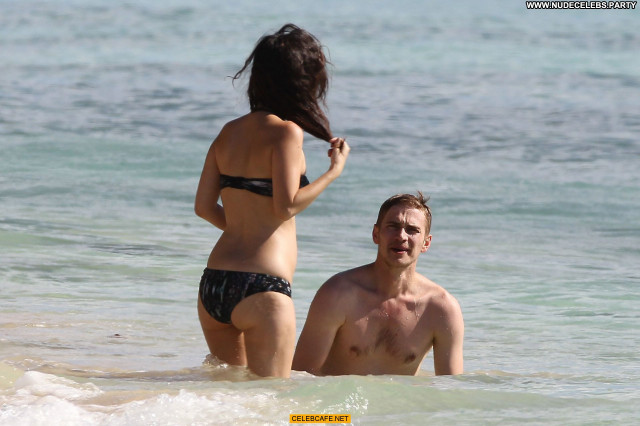 Rachel Bilson No Source Babe Beautiful Bikini Barbados Bar Celebrity