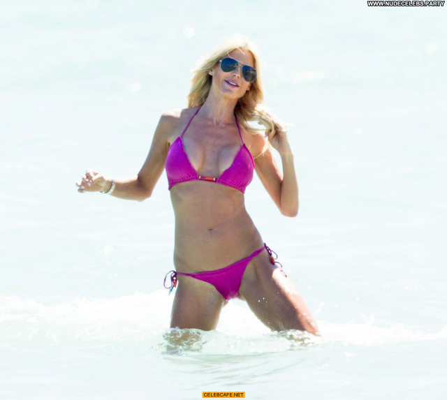 Victoria Silvstedt Miami Beach Beach Bikini Posing Hot Beautiful Babe