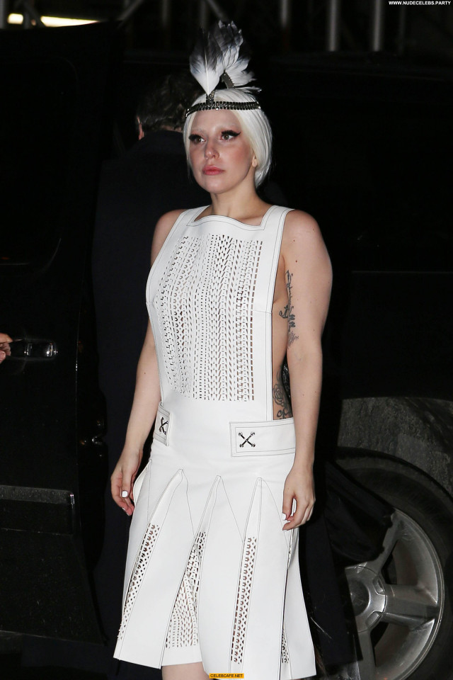 Lady Gaga No Source Beautiful Celebrity Babe Toples Gag Posing Hot