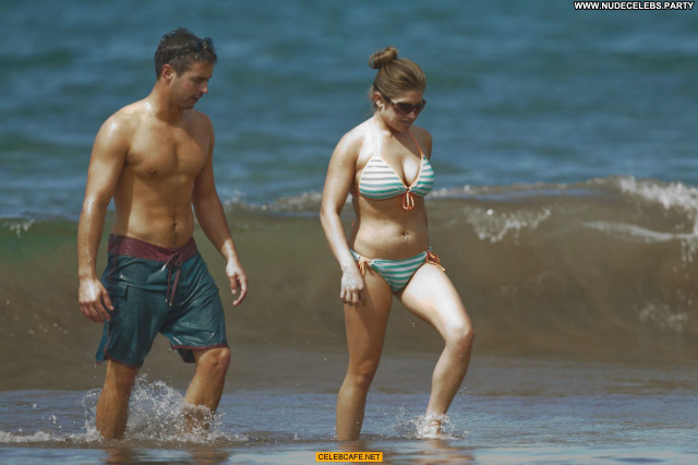 Danielle Fishel No Source Hawaii Beach Bikini Babe Posing Hot