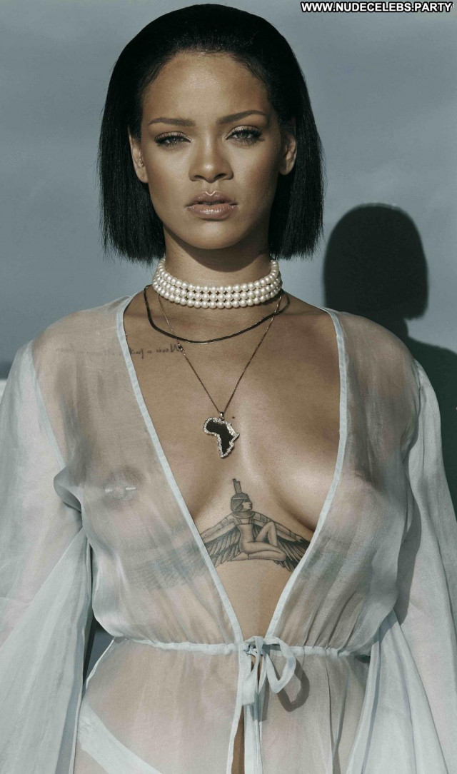 Rihanna The Rig Bar Tits Singer Breasts Shy Beautiful Thong Panties