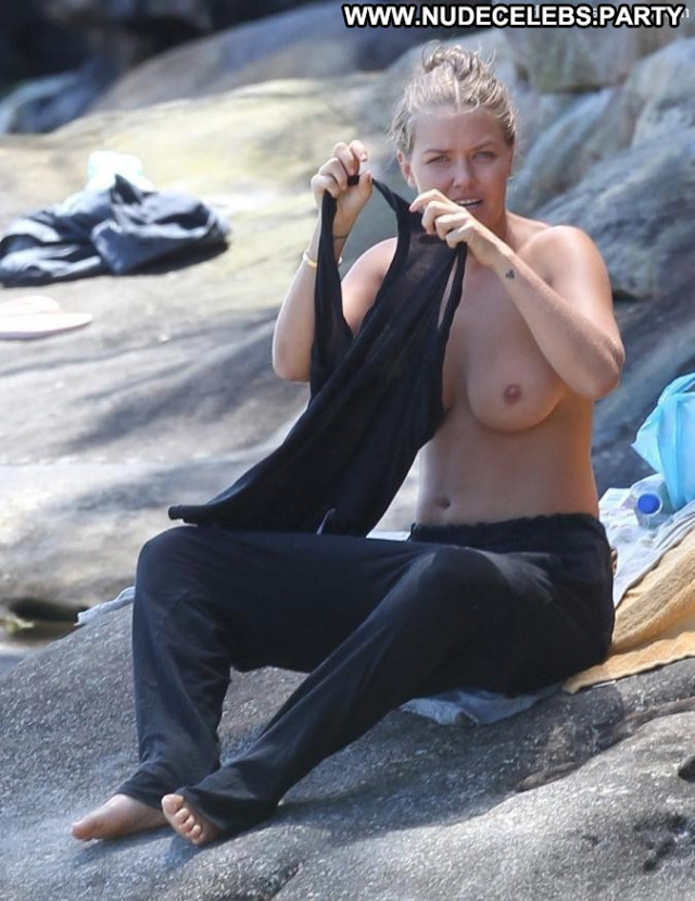 Lara Bingle No Source Black Australia Beach Big Tits Posing Hot