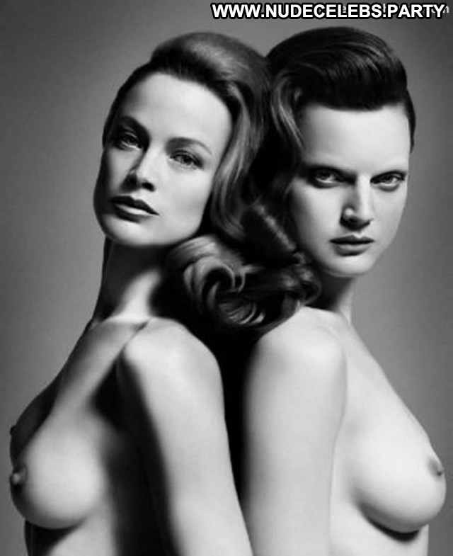 Guinevere Van Seenus No Source Babe Nude Model Celebrity Posing Hot