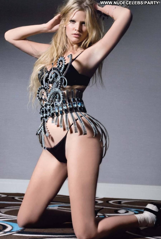Lara Stone Toples Dutch Model Celebrity Nude Panties