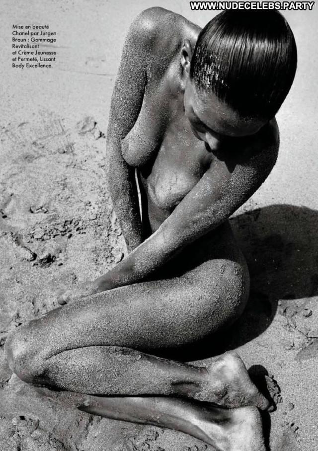 Malgosia Bela Black And White Black Posing Hot Polish Beach Close Up