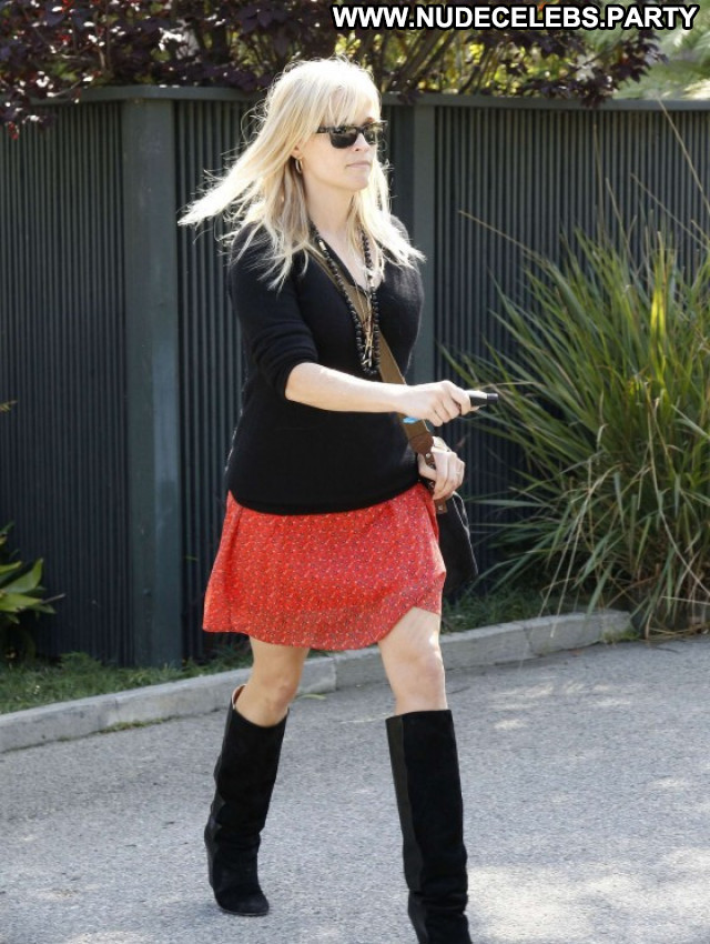 Reese Witherspoon No Source Boots Posing Hot Skirt Celebrity