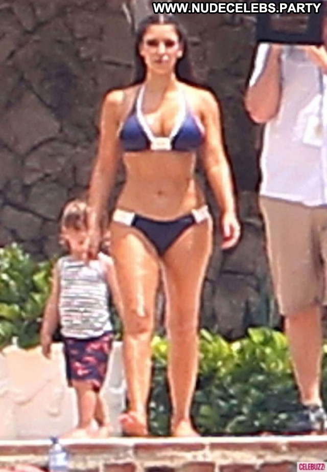 Kim Kardashian Bikini Posing Hot Beautiful Paparazzi Dominican