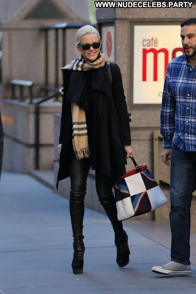 Jenny Mccarthy New York Posing Hot Paparazzi Celebrity New York
