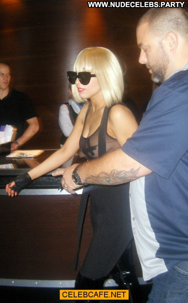 Lady Gaga No Source Posing Hot Celebrity Beautiful Babe Gag See