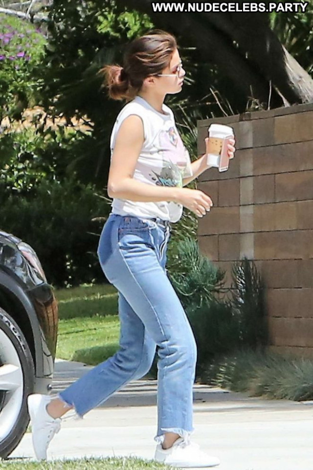 Selena Gomez No Source  Babe Jeans Posing Hot Paparazzi Celebrity