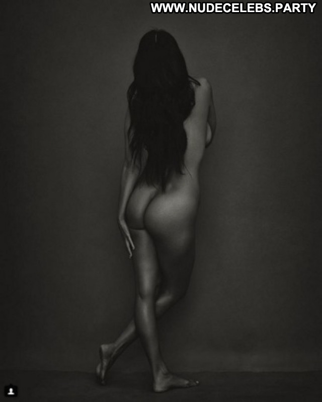 Kourtney Kardashian No Source Celebrity Nude Scene Perfect Beautiful