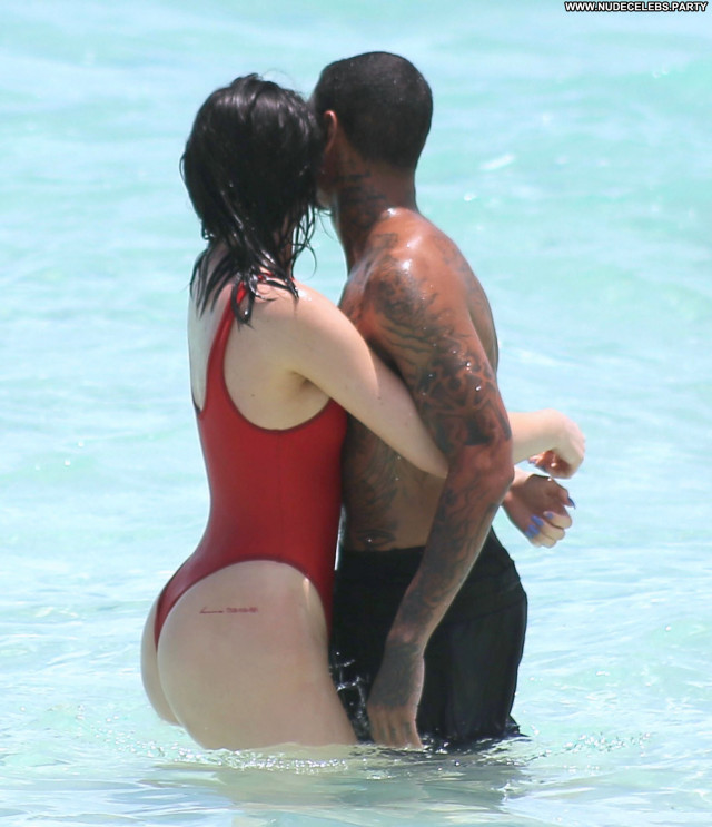 Kylie Jenner No Source  Candids Posing Hot Babe Swimsuit Beautiful