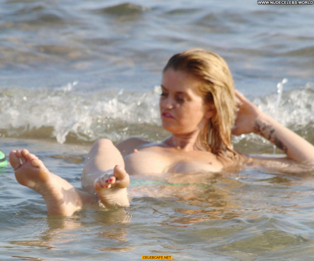 Danniella Westbrook No Source Posing Hot Babe Beautiful Sea Spa