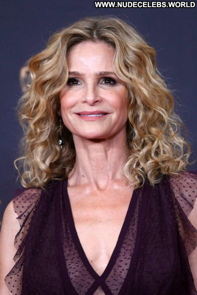 Kyra Sedgwick Los Angeles Beautiful Paparazzi Posing Hot Celebrity