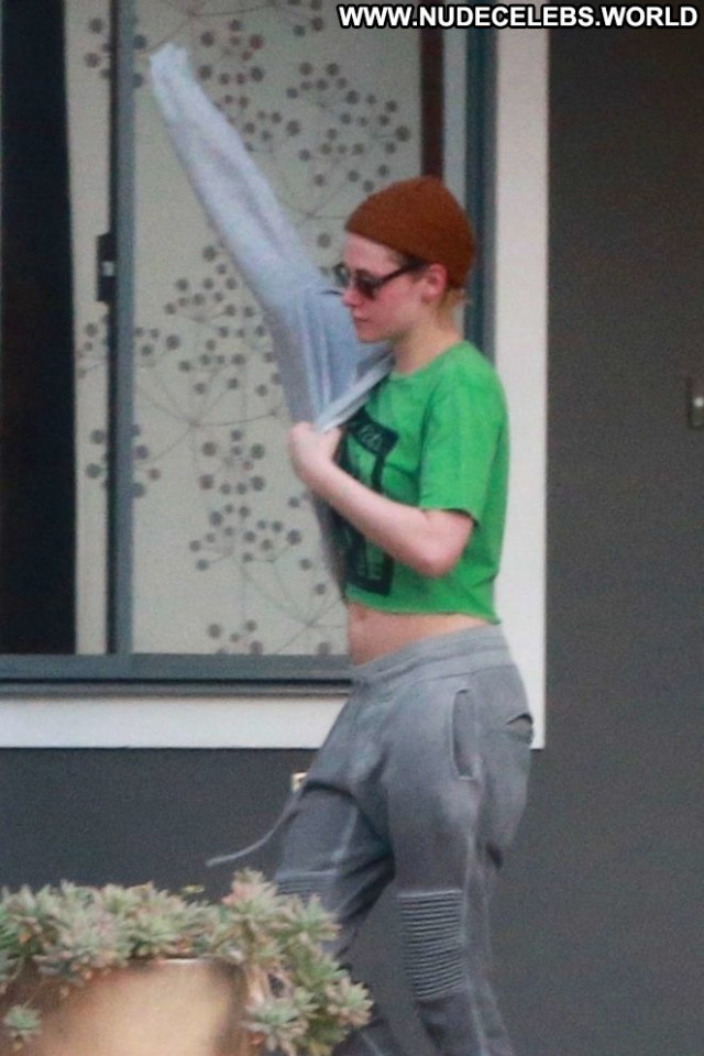 Kristen Stewart Los Angeles Paparazzi Babe Angel Celebrity Spa Posing