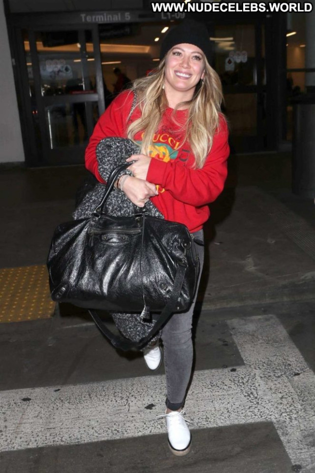 Hilary Duff Lax Airport Los Angeles Beautiful Posing Hot Lax Airport