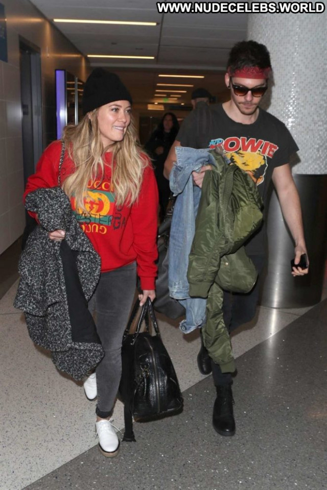 Hilary Duff Lax Airport Los Angeles Angel Paparazzi Beautiful