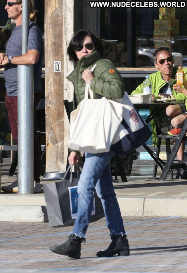 Shannen Doherty No Source Mali Malibu Shopping Celebrity Posing Hot